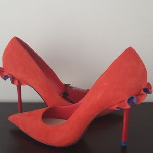 NEW!!! Zara Woman Orange Ruffle Pump
